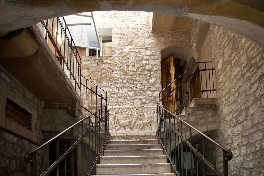 Ferienwohnung De Caris Palace Split 0*,  Kroatien