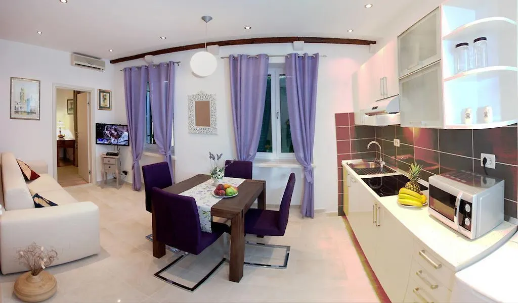 De Caris Palace Apartament Split