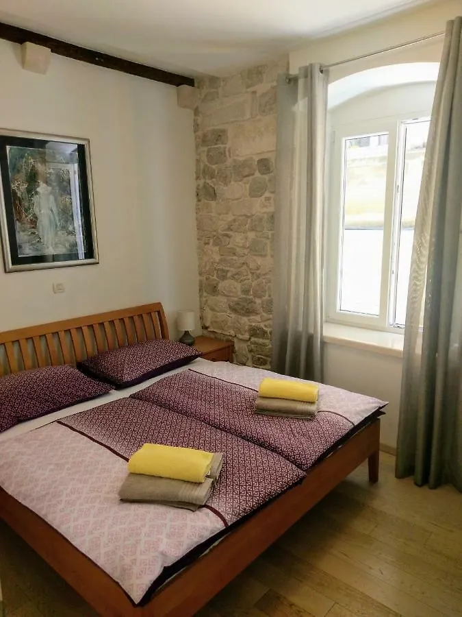 Apartment Ferienwohnung De Caris Palace Split